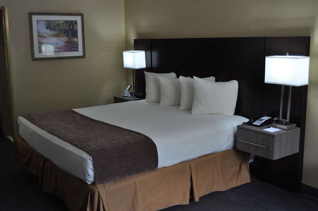 Best Western Cocoa Inn | 4225 W King St, Cocoa, FL 32926, USA | Phone: (321) 632-1065