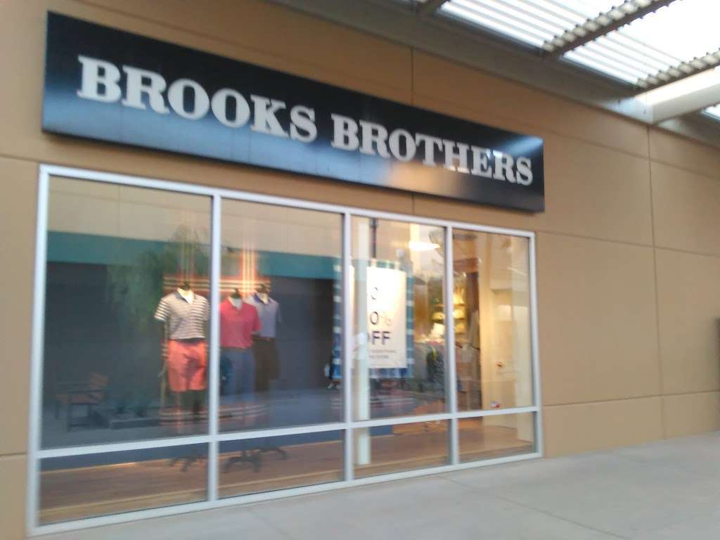 Brooks Brothers Factory Outlet | 4976 Premium Outlets Way Ste 400, Chandler, AZ 85226, USA | Phone: (480) 639-1740