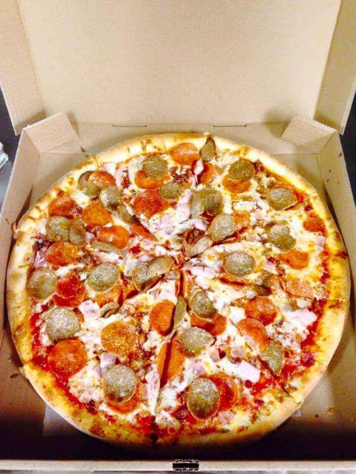 The Red Tomato Pizzeria | 3626 PA-309, Orefield, PA 18069 | Phone: (610) 398-8999