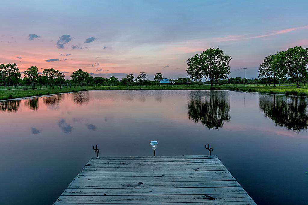 RE/MAX Synergy | 1108 Gulf Fwy S #210, League City, TX 77573, USA | Phone: (281) 554-7653