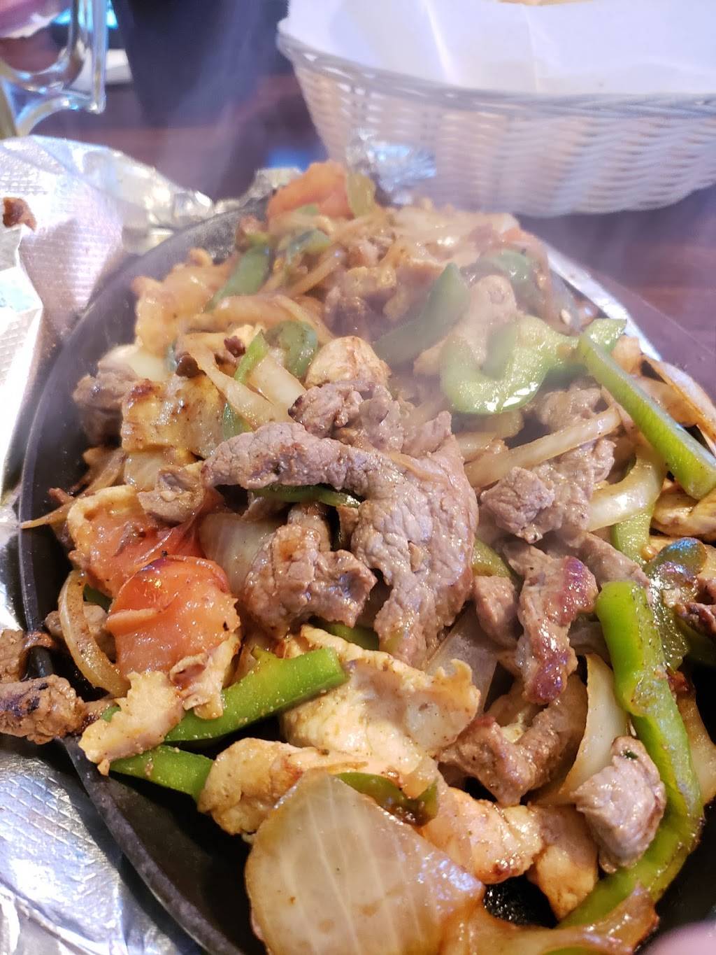 El Pedregal Mexican Restaurant | 44 E Columbus St, Lithopolis, OH 43136, USA | Phone: (614) 829-2394