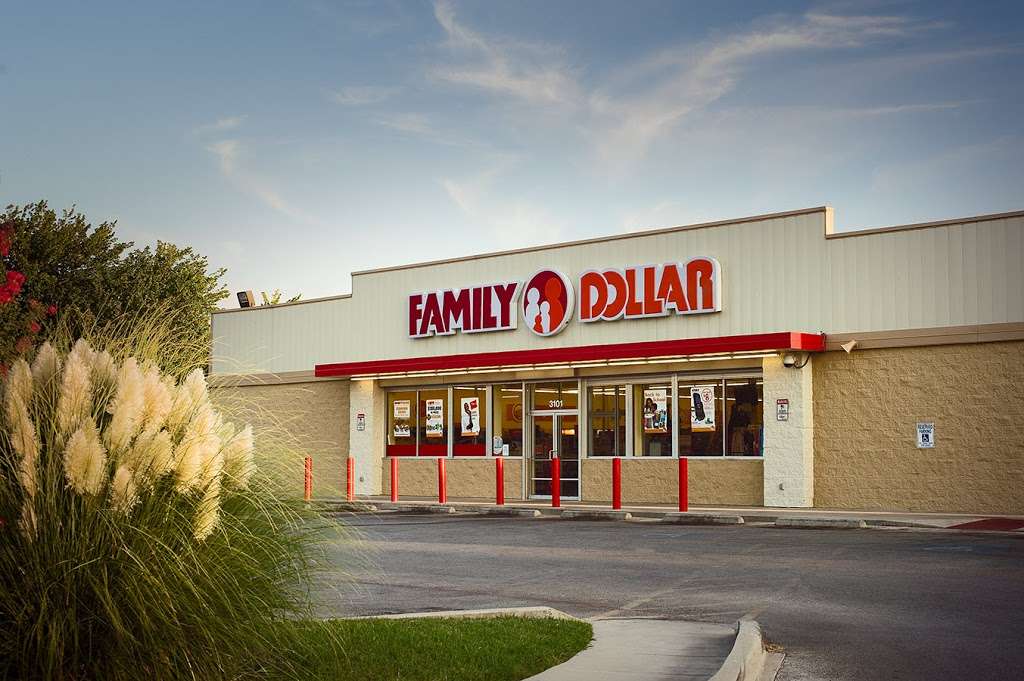 Family Dollar | 2560 Mlk Jr. Dr, San Antonio, TX 78203 | Phone: (726) 777-6960