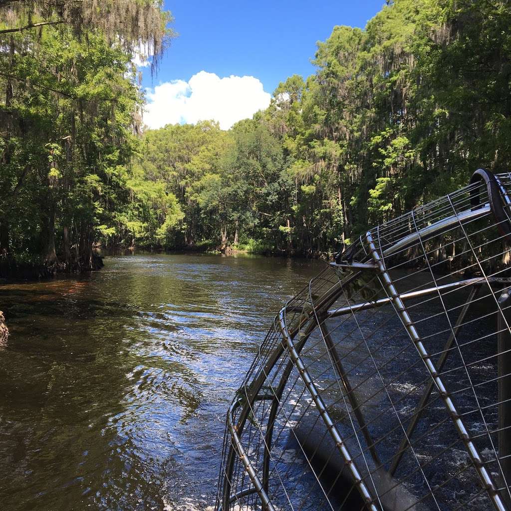 Big Toho Airboat rides | 2017 Neptune Rd, Kissimmee, FL 34744, USA | Phone: (321) 624-2398