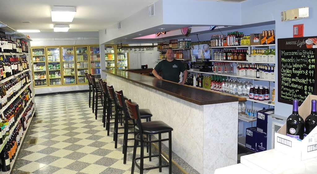 Domenicos Pizzeria and Liquor Store | 507 US-46, Belvidere, NJ 07823 | Phone: (908) 475-1673