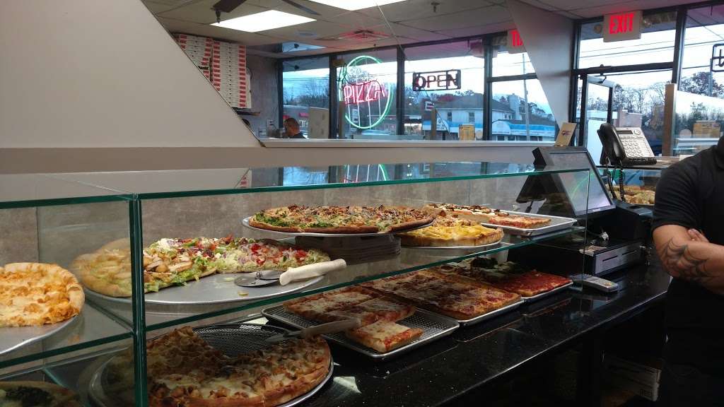 Memas Little Italian Kitchen | 1147 Jericho Turnpike, Commack, NY 11725, USA | Phone: (631) 543-9500