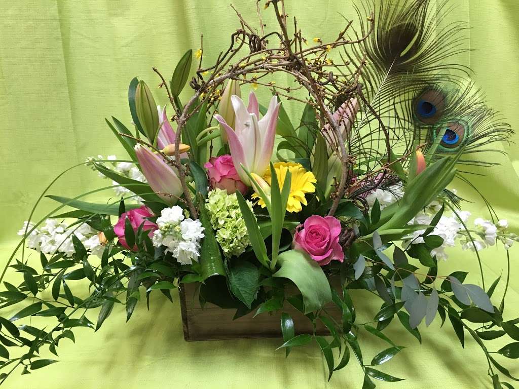 Balmes Flowers Gurnee | 4949 Grand Ave, Gurnee, IL 60031, USA | Phone: (847) 249-4644