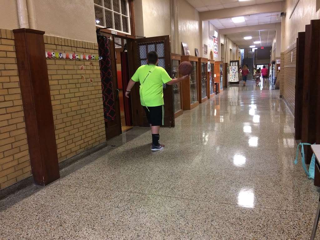 Hyde Elementary School | 509 Thompson Ave, St Joseph, MO 64504, USA | Phone: (816) 671-4210