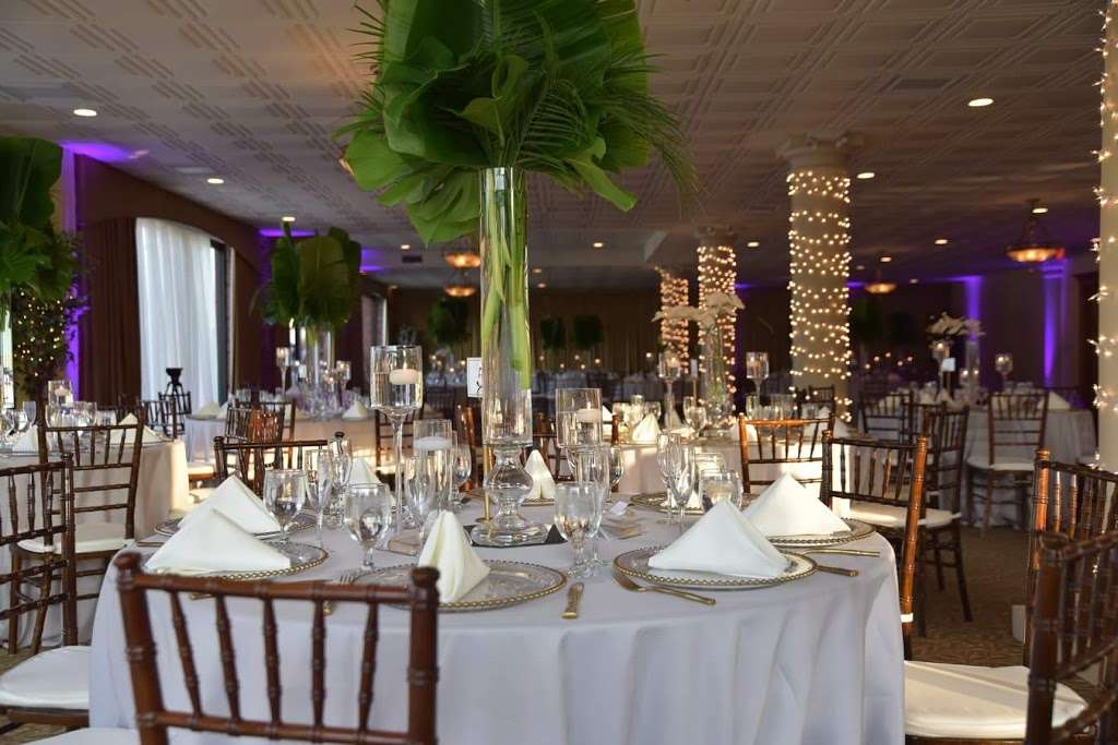 Twinbrook Floral Design | 4151 Lafayette Center Dr Suite 110B, Chantilly, VA 20151, USA | Phone: (703) 978-3700