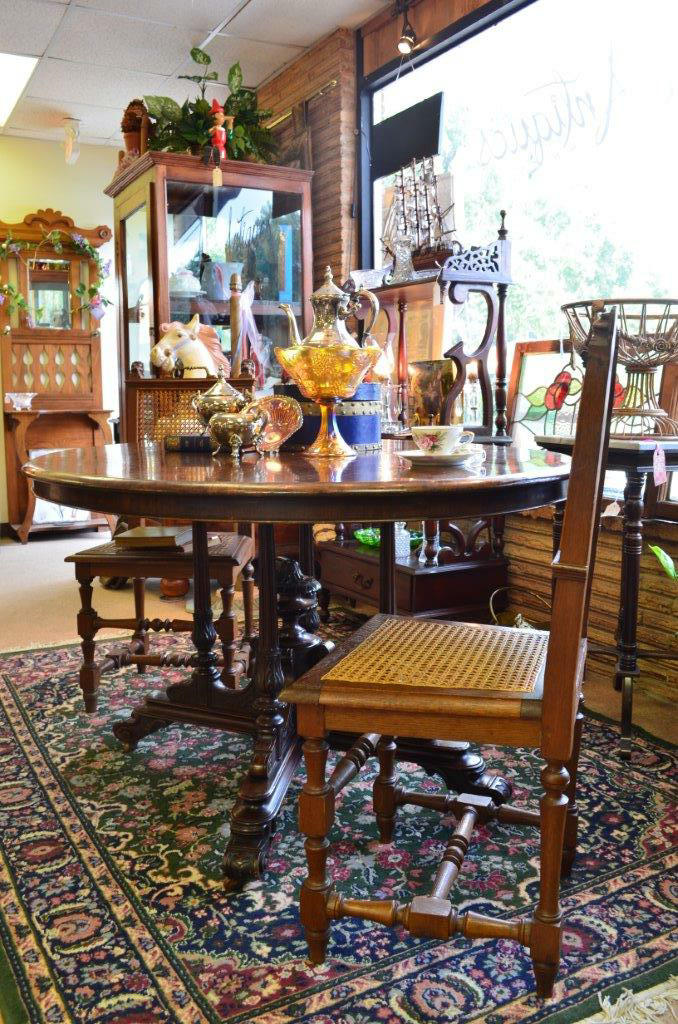 Rose Royce Antiques | 5717 2nd St, Katy, TX 77493, USA | Phone: (713) 446-0412