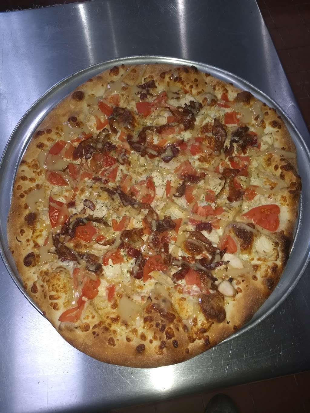 Plum Tomatoes Brick Oven Pizza | 145 Summit St, Peabody, MA 01960, USA | Phone: (978) 538-7586