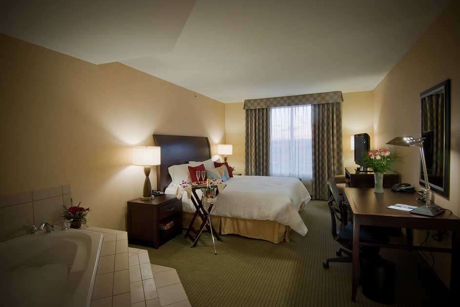 Hilton Garden Inn Dulles North | 22400 Flagstaff Plaza, Ashburn, VA 20148, USA | Phone: (703) 723-8989