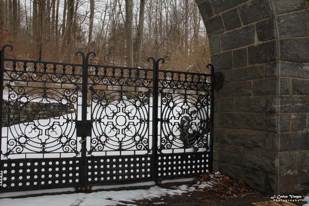 Moravian Cemetery | 2205 Richmond Rd, Staten Island, NY 10306, USA | Phone: (718) 351-0136