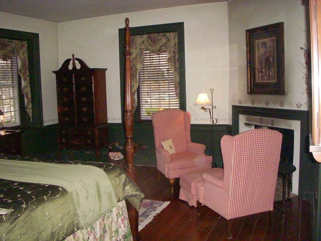 Kimmell House Bed & Breakfast | 851 S State St, Ephrata, PA 17522, USA | Phone: (717) 738-3555