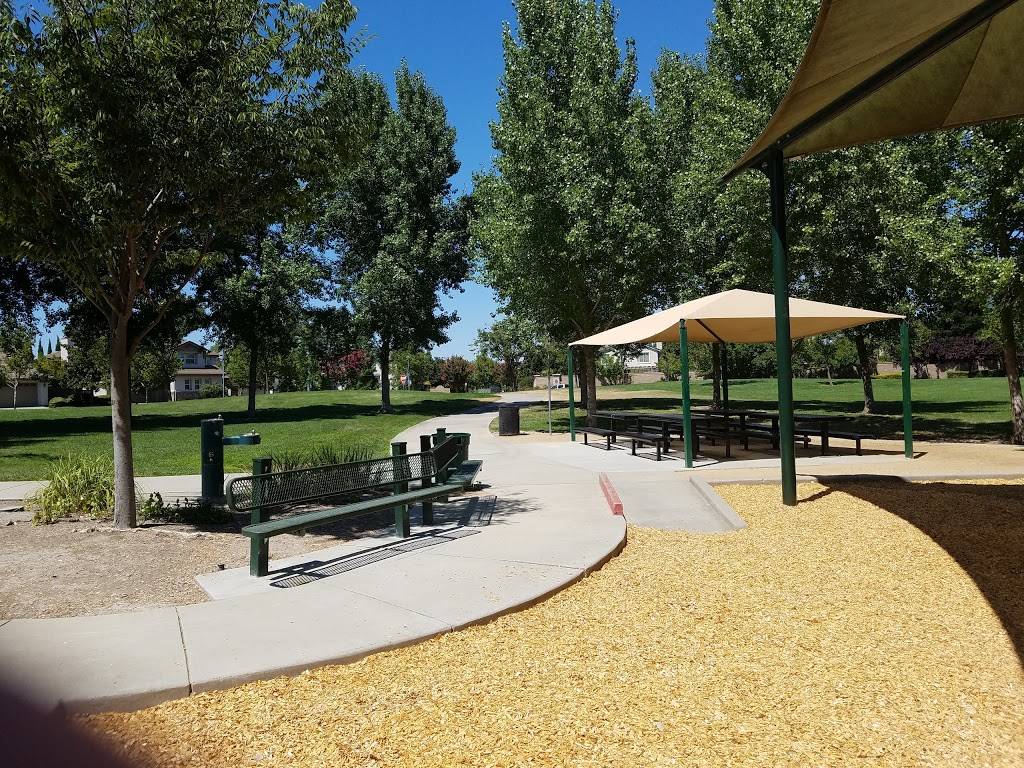 Cottonwood Park | 1712 N Bend Dr, Sacramento, CA 95835, USA | Phone: (916) 808-5200