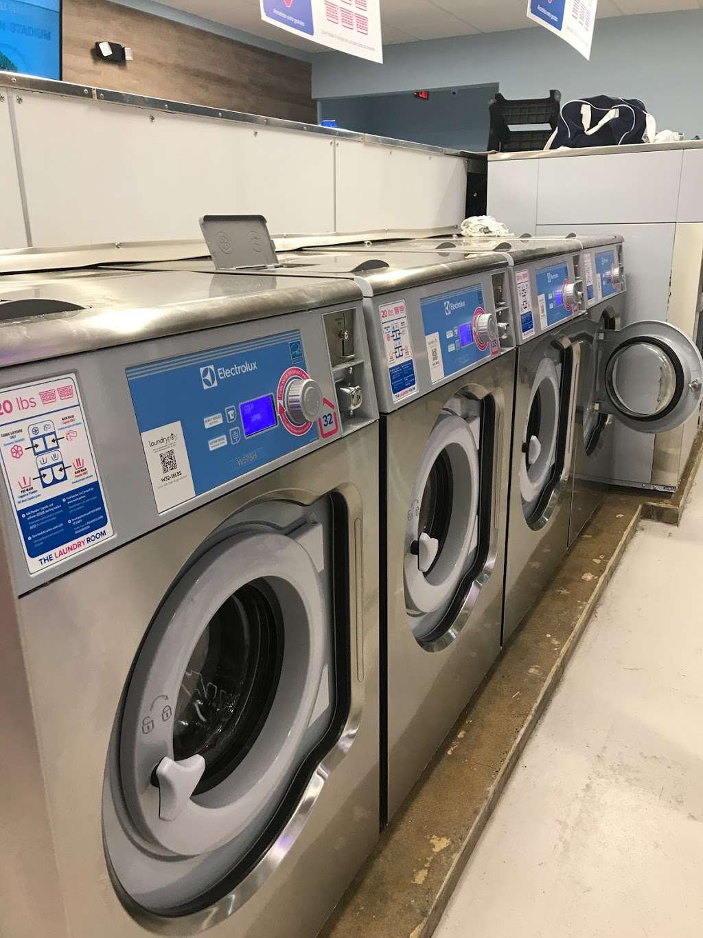 The Laundry Room | 901 E Arrowood Rd, Charlotte, NC 28217 | Phone: (980) 237-9570