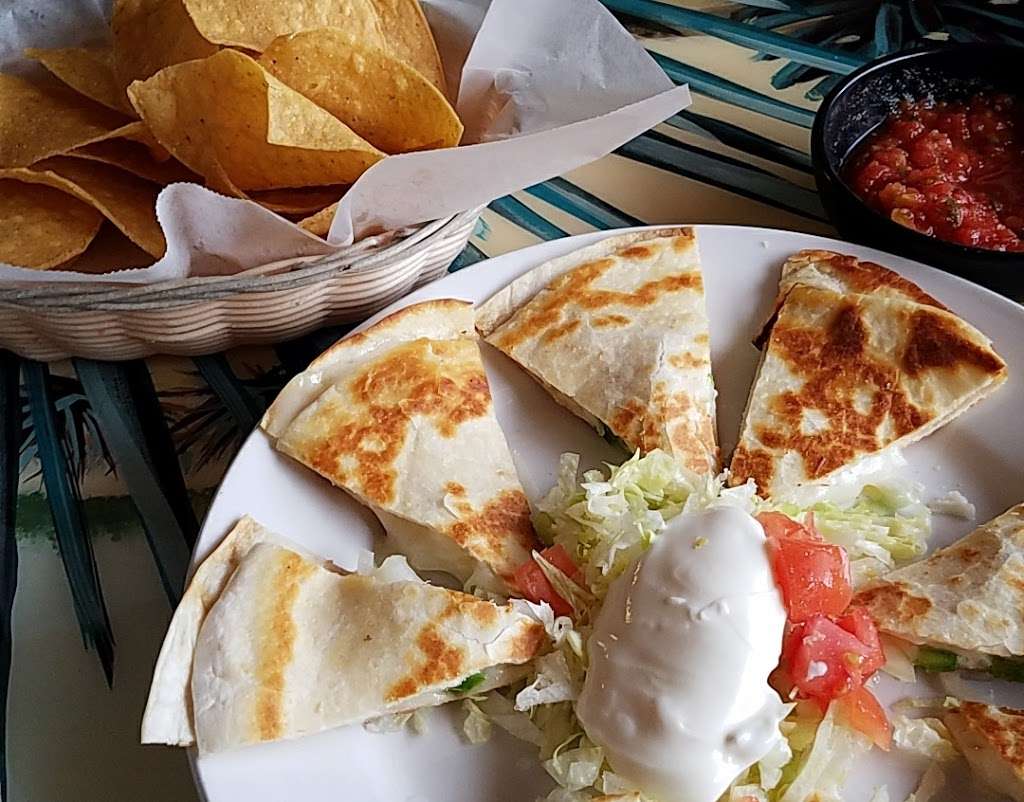 El Ranchito | 1 Lagrande Blvd, Lady Lake, FL 32159, USA | Phone: (352) 750-3335