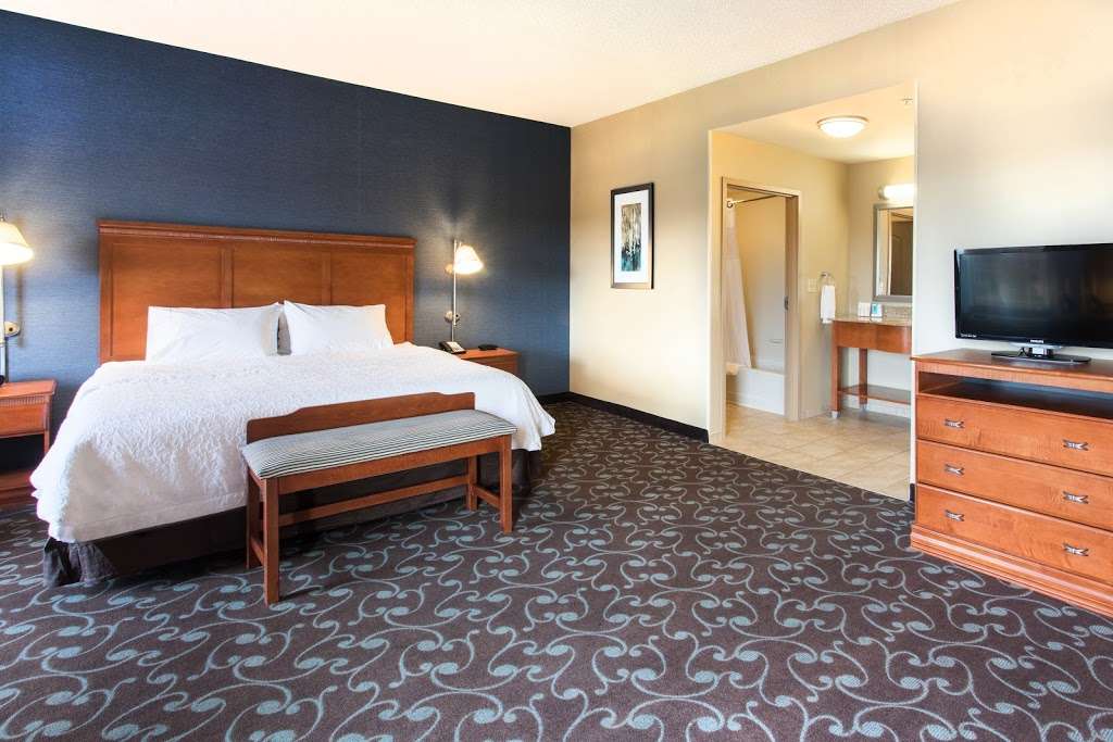 Hampton Inn & Suites Chicago Deer Park | 21660 W Lake Cook Rd, Deer Park, IL 60010, USA | Phone: (847) 726-0500