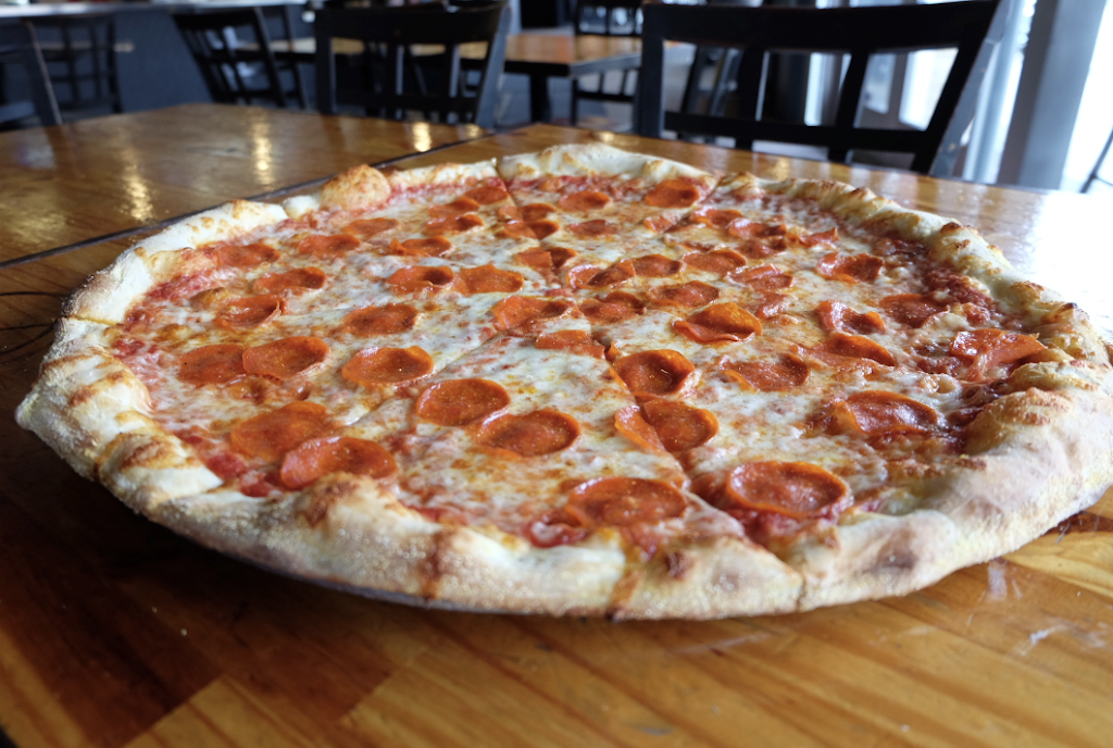 Ians Pizza Milwaukee | Story Hill | 5300 W Bluemound Rd, Milwaukee, WI 53208, USA | Phone: (414) 727-9200