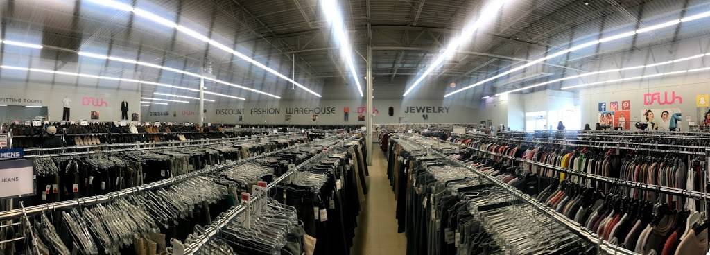 Discount Fashion Warehouse Hilliard | 2561 Hilliard Rome Rd, Hilliard, OH 43026, USA | Phone: (614) 832-2264