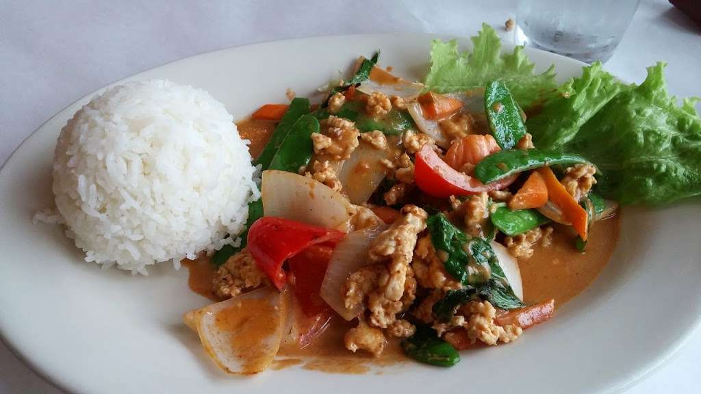 Vino THAI | 3825 E Main St, St. Charles, IL 60174, USA | Phone: (630) 443-8461