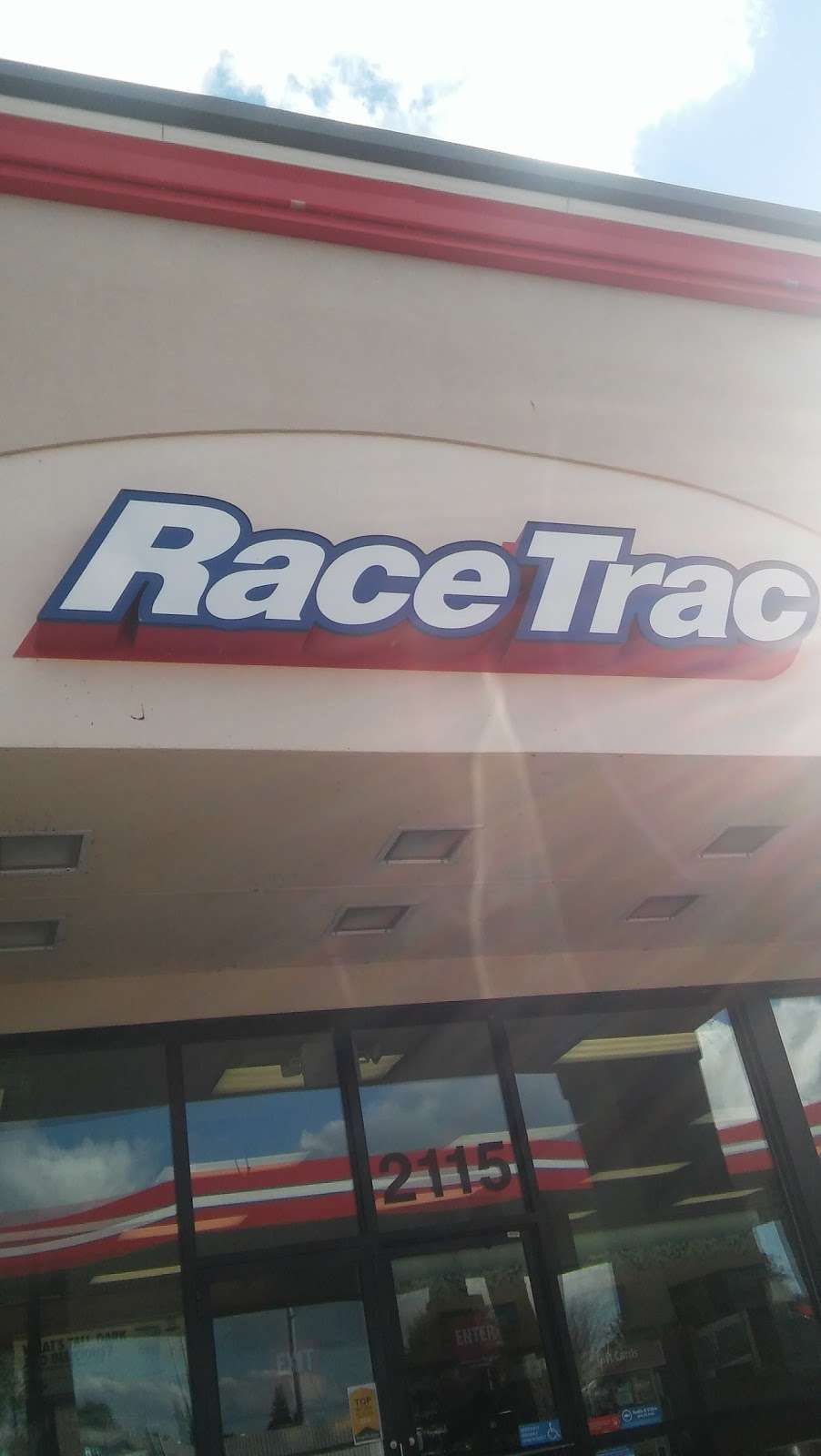 RaceTrac | 2115 US-441, Leesburg, FL 34748, USA | Phone: (352) 323-9109