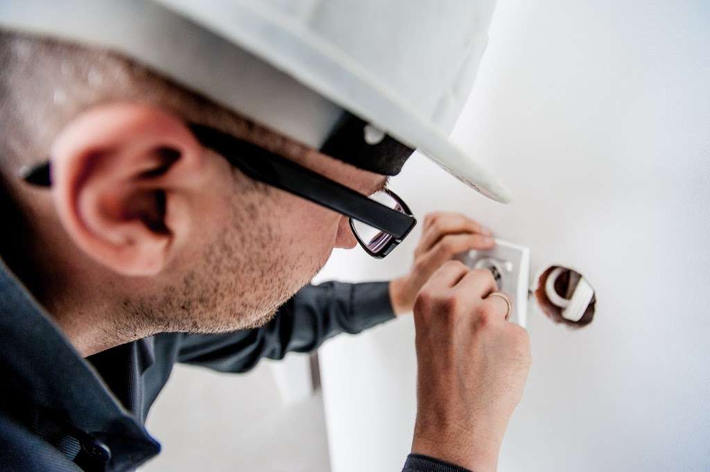 Anthony John Wojtas Journeyman Electrician | 31 Hartford Ave, Dracut, MA 01826, USA | Phone: (978) 930-1771