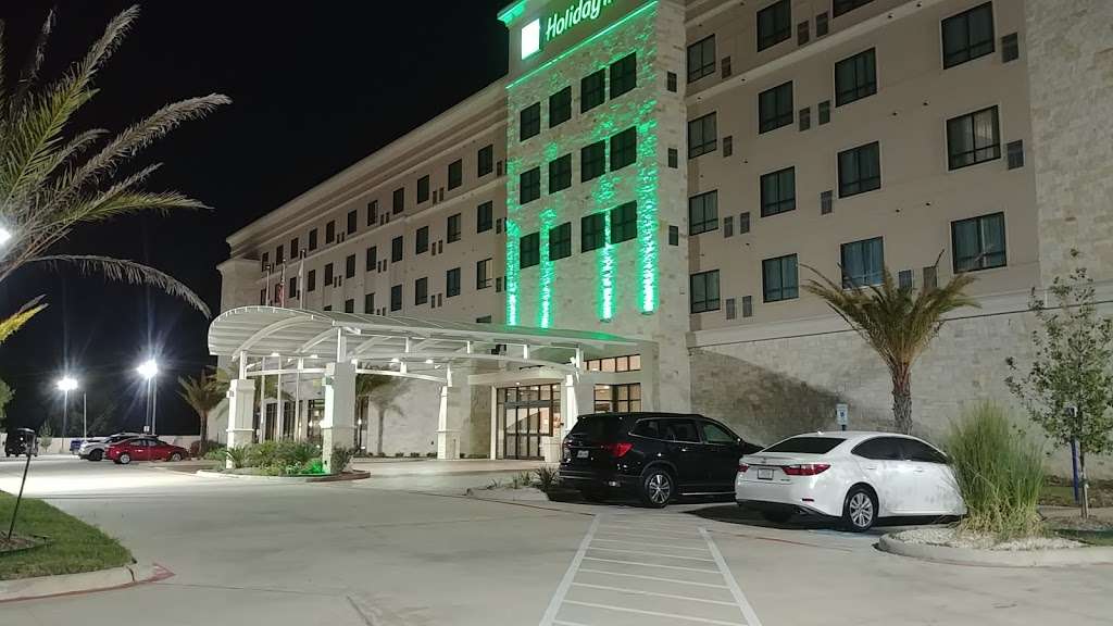 Holiday Inn Houston NE - Bush Airport Area | 18555 Kenswick Dr, Humble, TX 77338, USA | Phone: (281) 540-3600