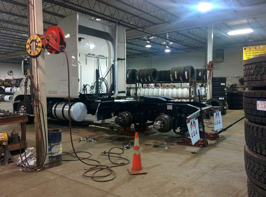 A & M Truck Tire Services | 612 William Leigh Dr, Tullytown, PA 19007, USA | Phone: (215) 547-9442