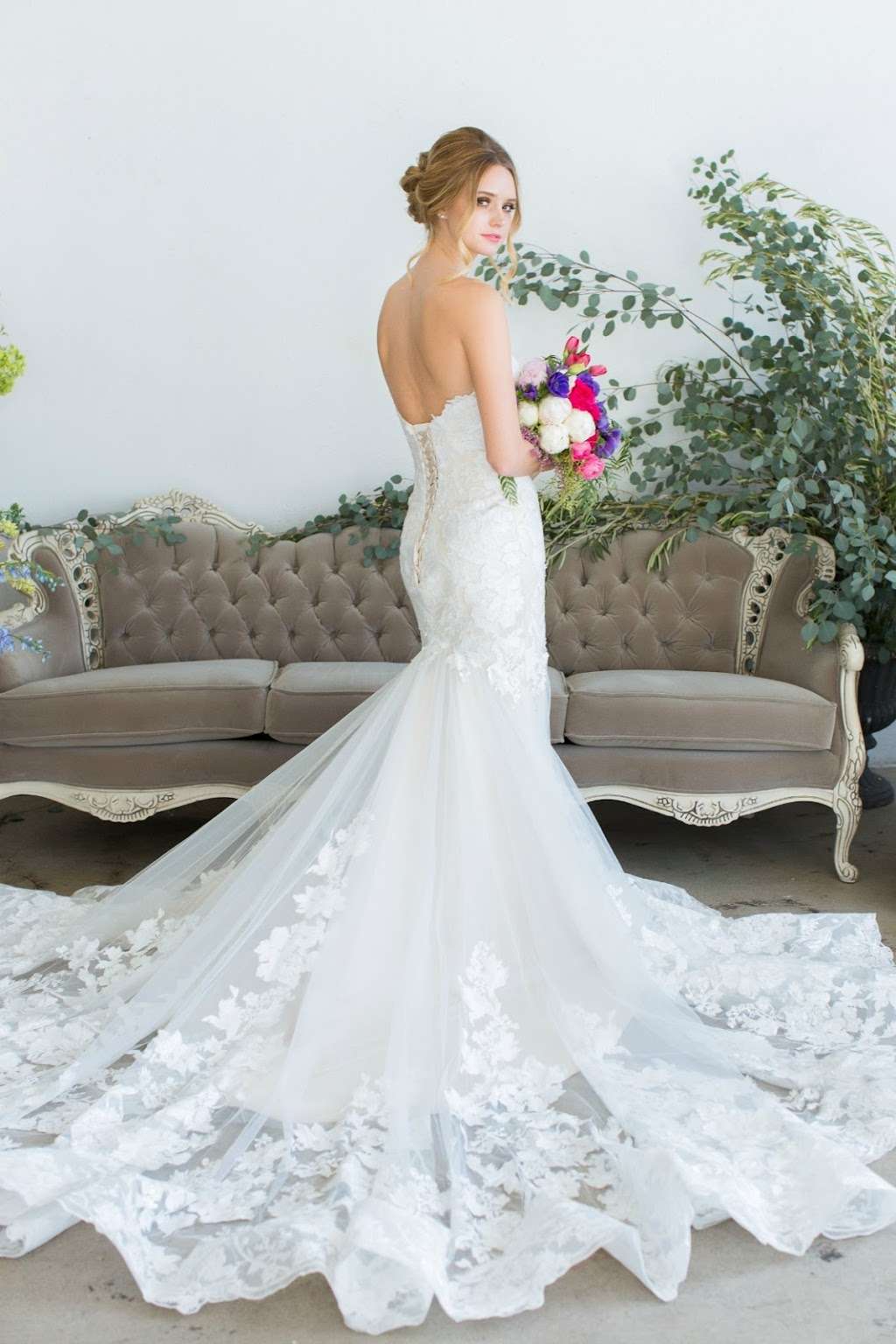 Jinza Couture Bridal | 2650 Vista Ornada, Newport Beach, CA 92660, USA | Phone: (310) 307-9213