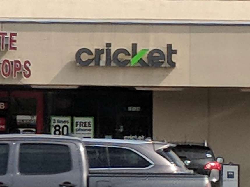 Cricket Wireless Authorized Retailer | 3832 N Shepherd Dr a, Houston, TX 77018 | Phone: (713) 691-6161