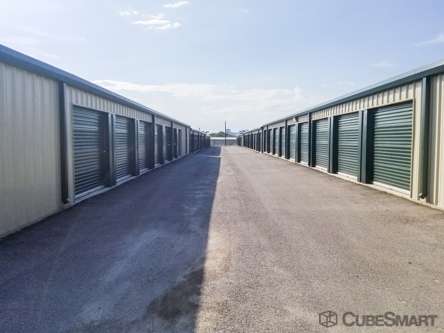 CubeSmart Self Storage | 7007 Walzem Rd, San Antonio, TX 78239, USA | Phone: (210) 688-5874