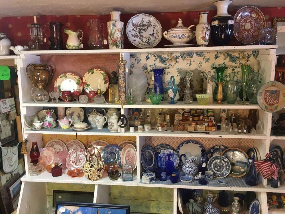 B&B Antiques and Consignments | 3205 Jarrettsville Pike, Monkton, MD 21111 | Phone: (410) 692-0040