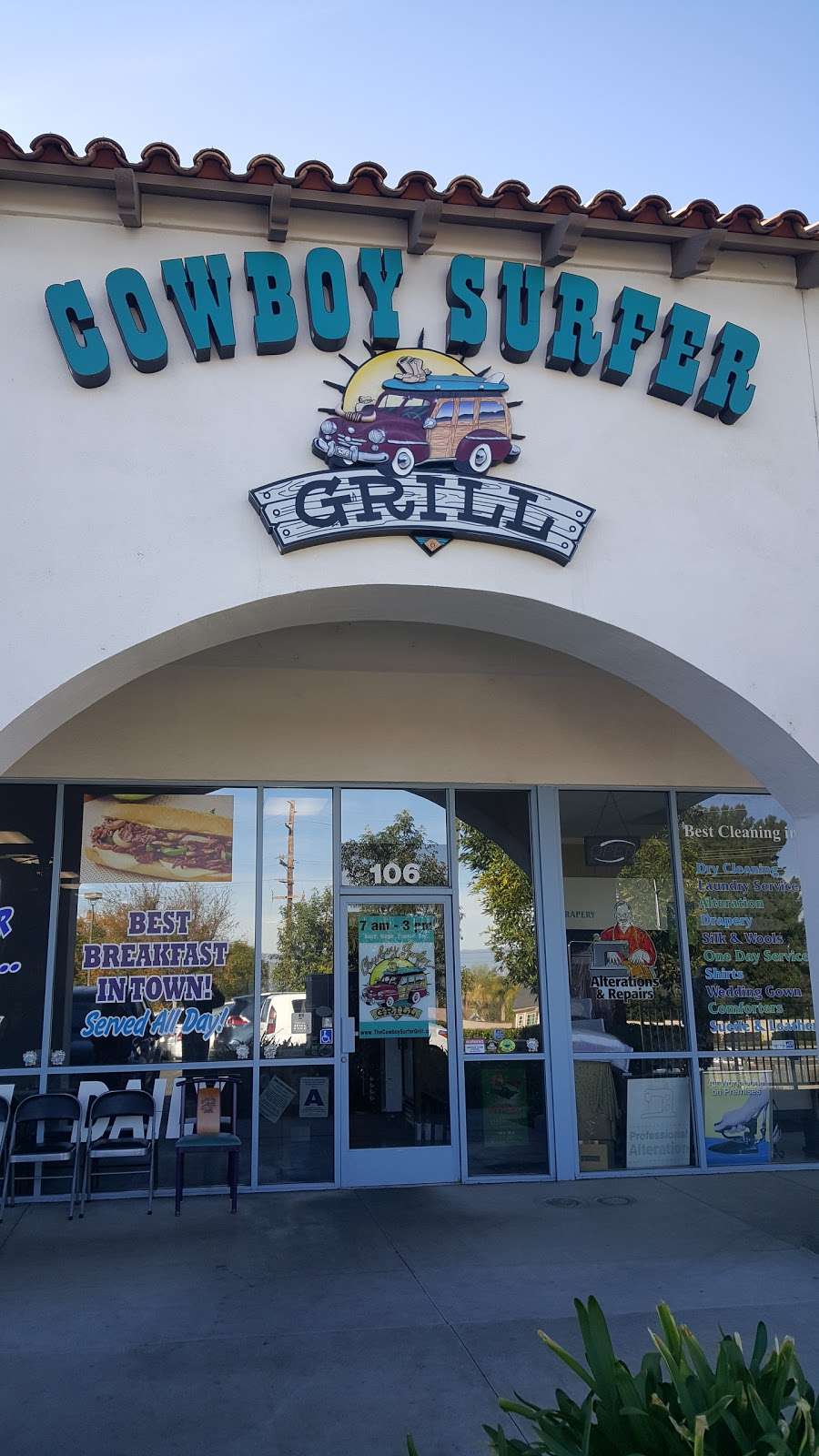 Cowboy Surfer Grill | 387 Magnolia Ave #106, Corona, CA 92879, USA | Phone: (951) 739-0115