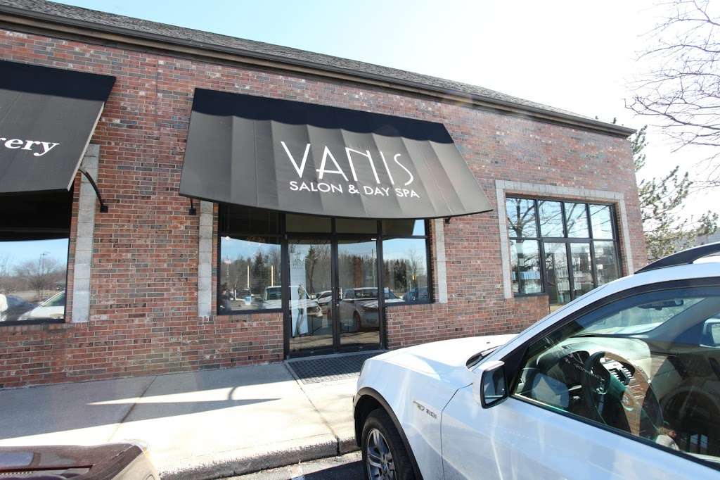 Vanis Salon & Day Spa | Valparaiso | 1620 Country Club Rd, Valparaiso, IN 46383, USA | Phone: (219) 465-6414