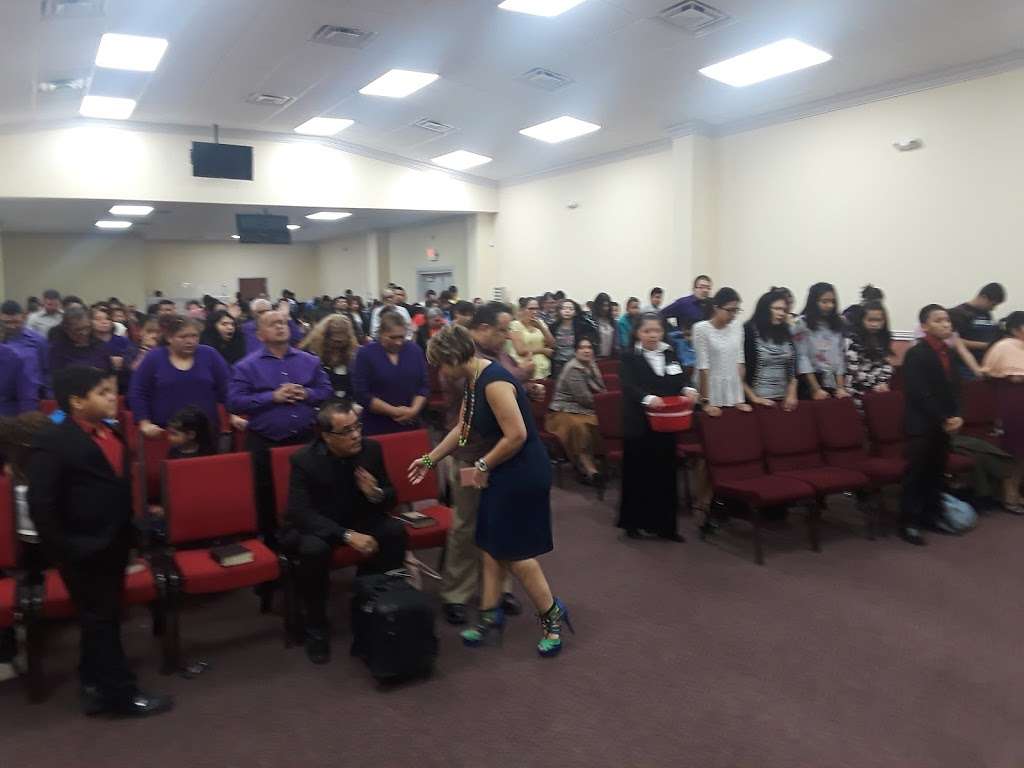 Iglesia Hispana El Jordan | 4015 W Orem Dr, Houston, TX 77045, USA