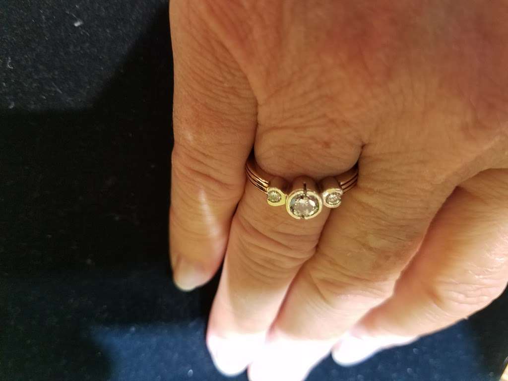 Gayle ONeill Fine Jewelry | 775 Main St S, Southbury, CT 06488, USA | Phone: (203) 264-0600