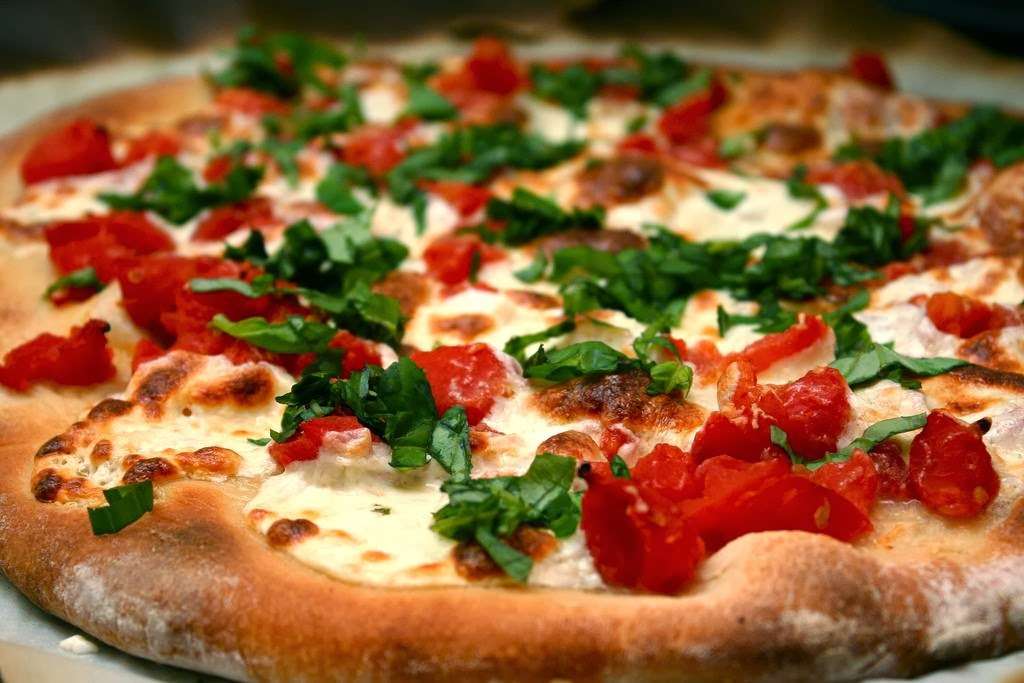 Chris Famous Pizza | 124 Lowell St, Methuen, MA 01844, USA | Phone: (978) 687-2333