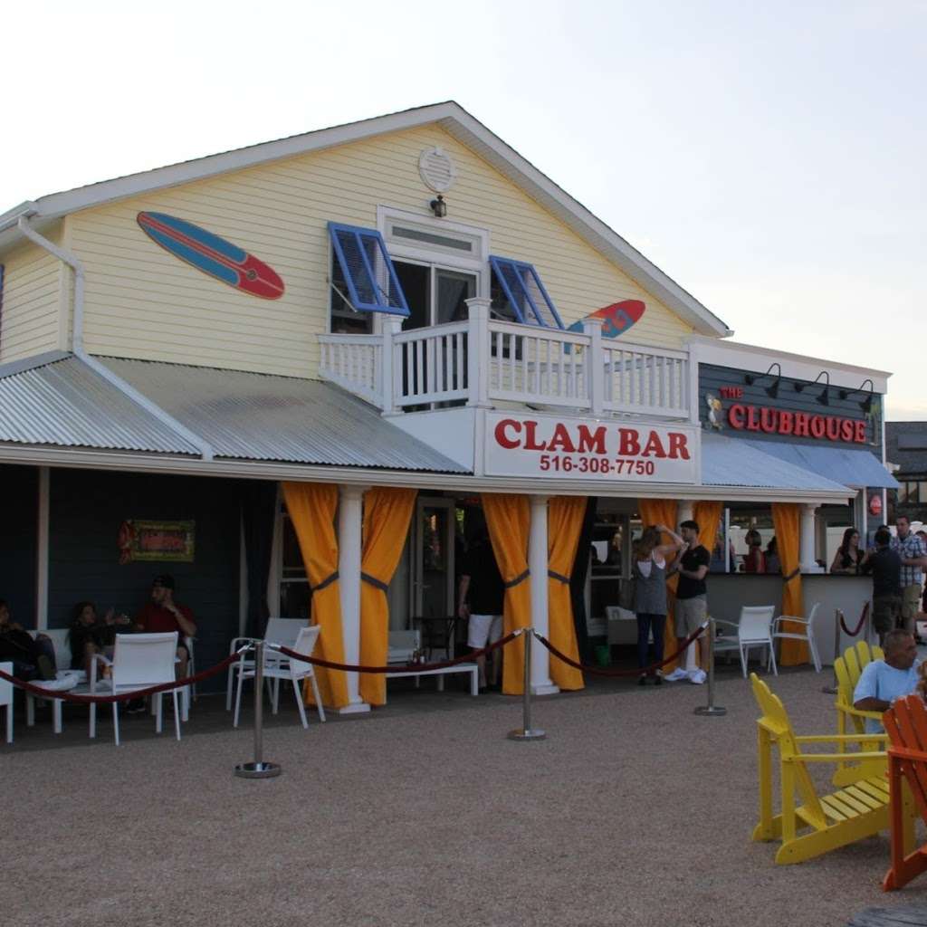 THE CLUBHOUSE LONG ISLAND BELLMORE 134 Clubhouse Rd, Bellmore, NY