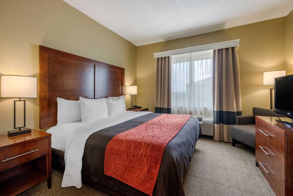 Comfort Inn Dfw Airport North | 5000 W John Carpenter Fwy, Irving, TX 75063, USA | Phone: (972) 929-5757