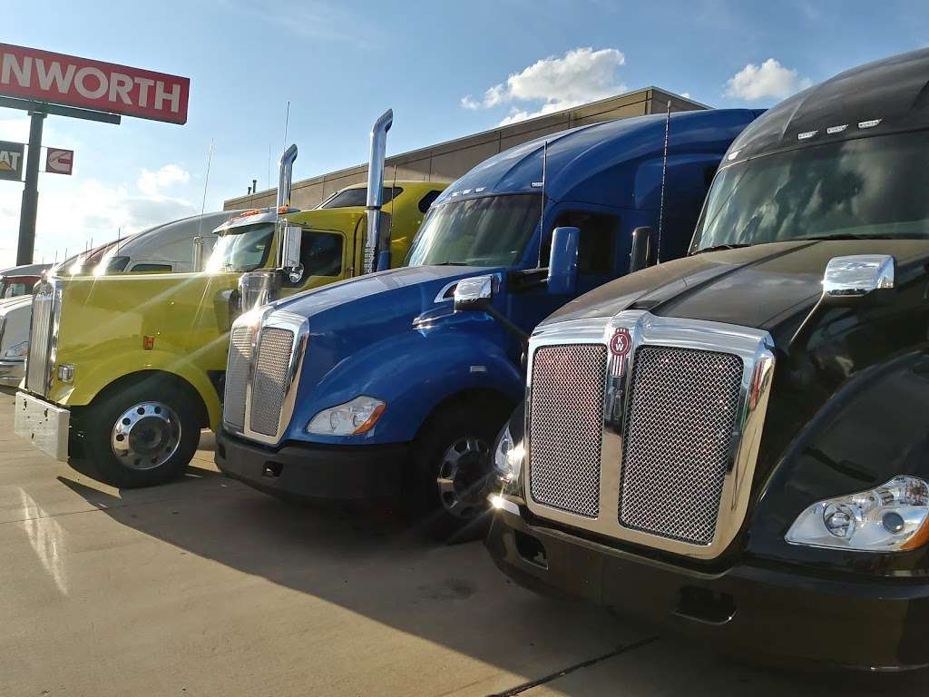 MHC Kenworth - South Dallas | 34661 Lyndon B Johnson Fwy, Dallas, TX 75241, USA | Phone: (972) 225-3600