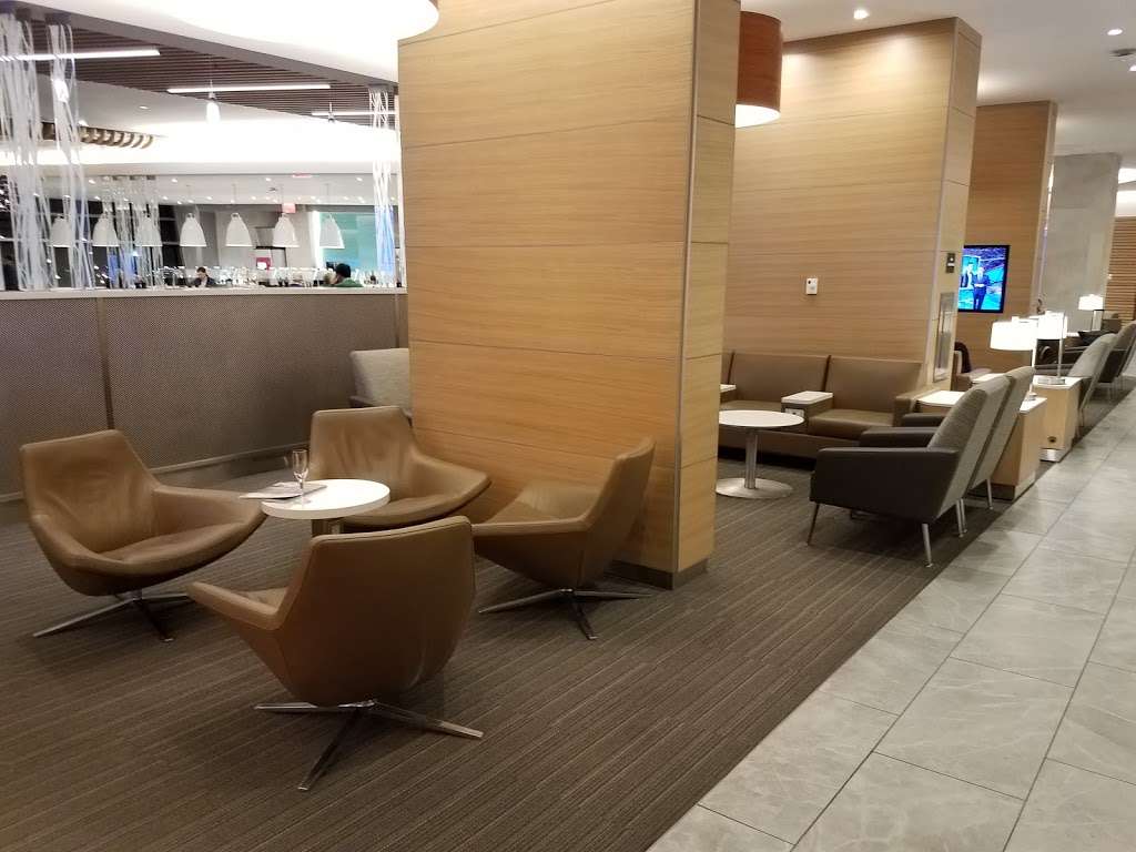 American Airlines Admirals Club | Terminal 8 Concourse C, Jamaica, NY 11430, USA