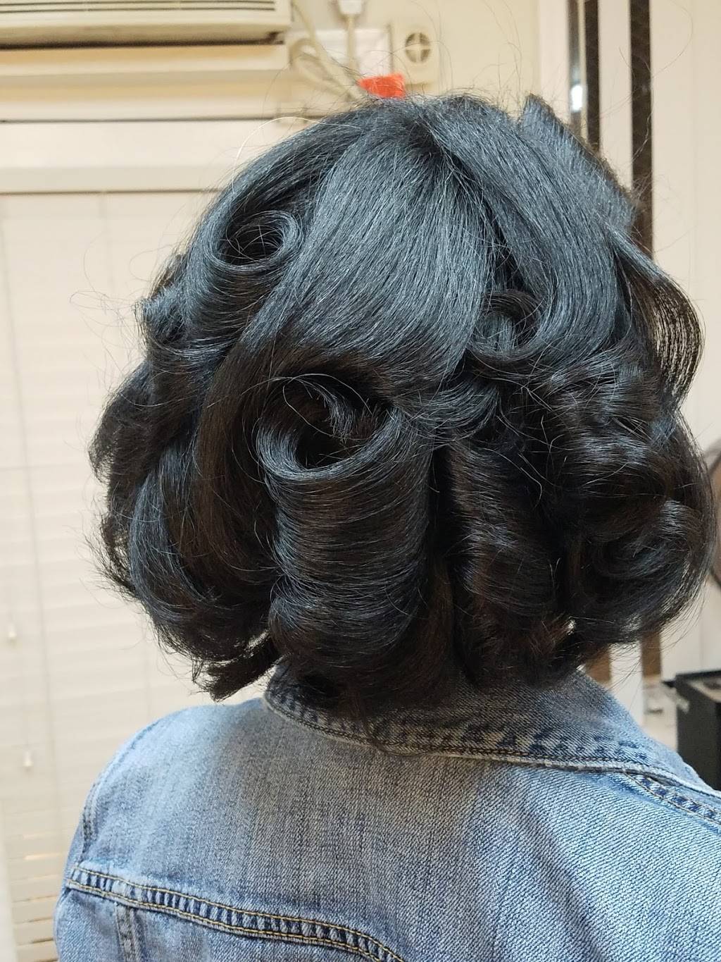 Ginas Hair Boutique | 7400 Drexel Road First floor, Philadelphia, PA 19151, USA | Phone: (267) 984-5570