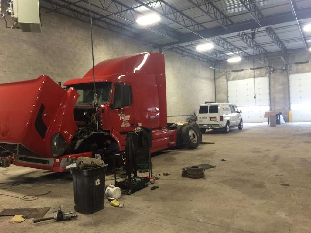 ELBRUS TRUCK&TRAILER REPAIR SHOP | 409 Christina Dr, East Dundee, IL 60118 | Phone: (847) 551-5475