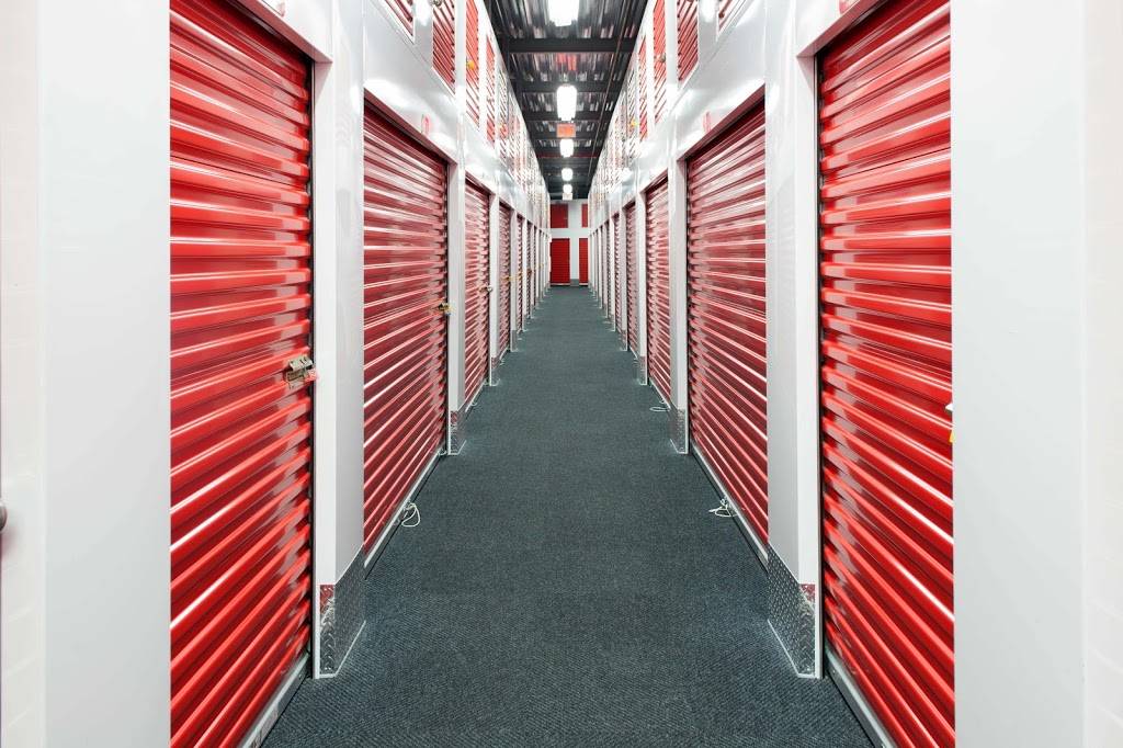 CubeSmart Self Storage | 9309 Aurora Ave N, Seattle, WA 98103, USA | Phone: (206) 401-7100