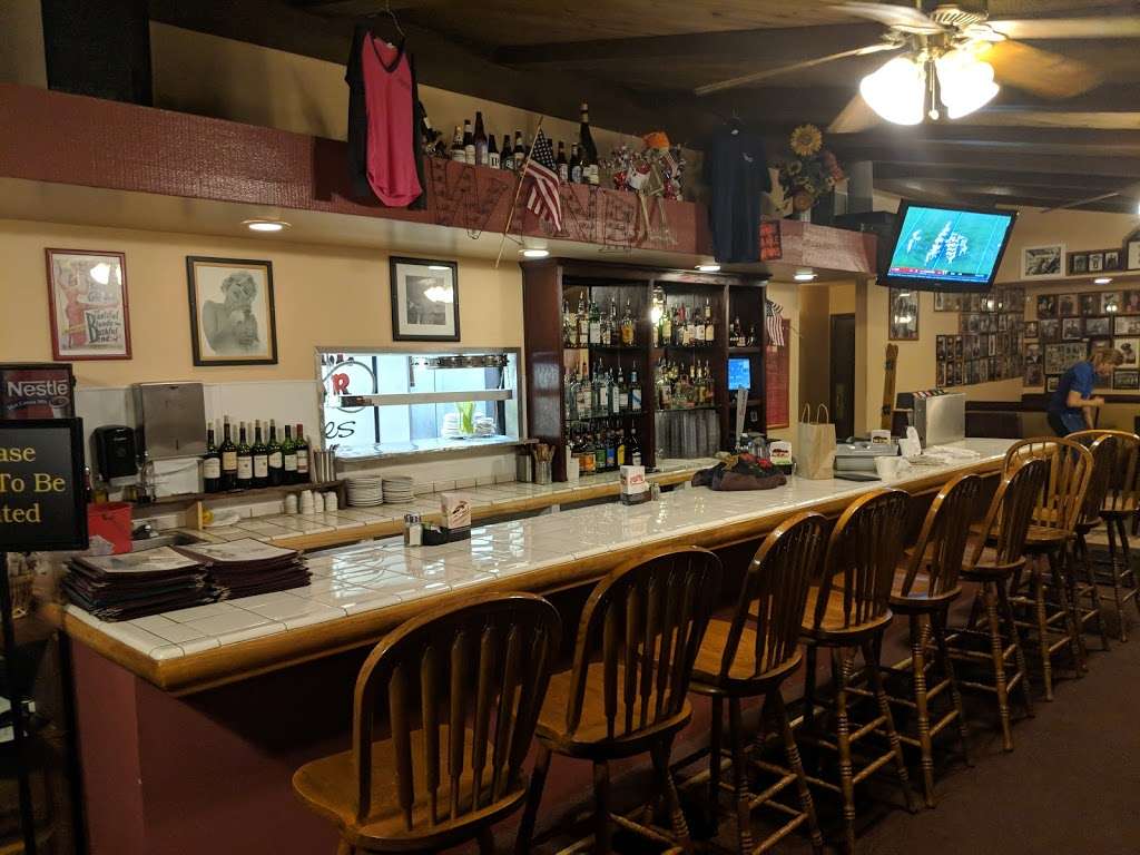 Blondies Grille and Bar | 33227 CA-18, Running Springs, CA 92382, USA | Phone: (909) 867-9000