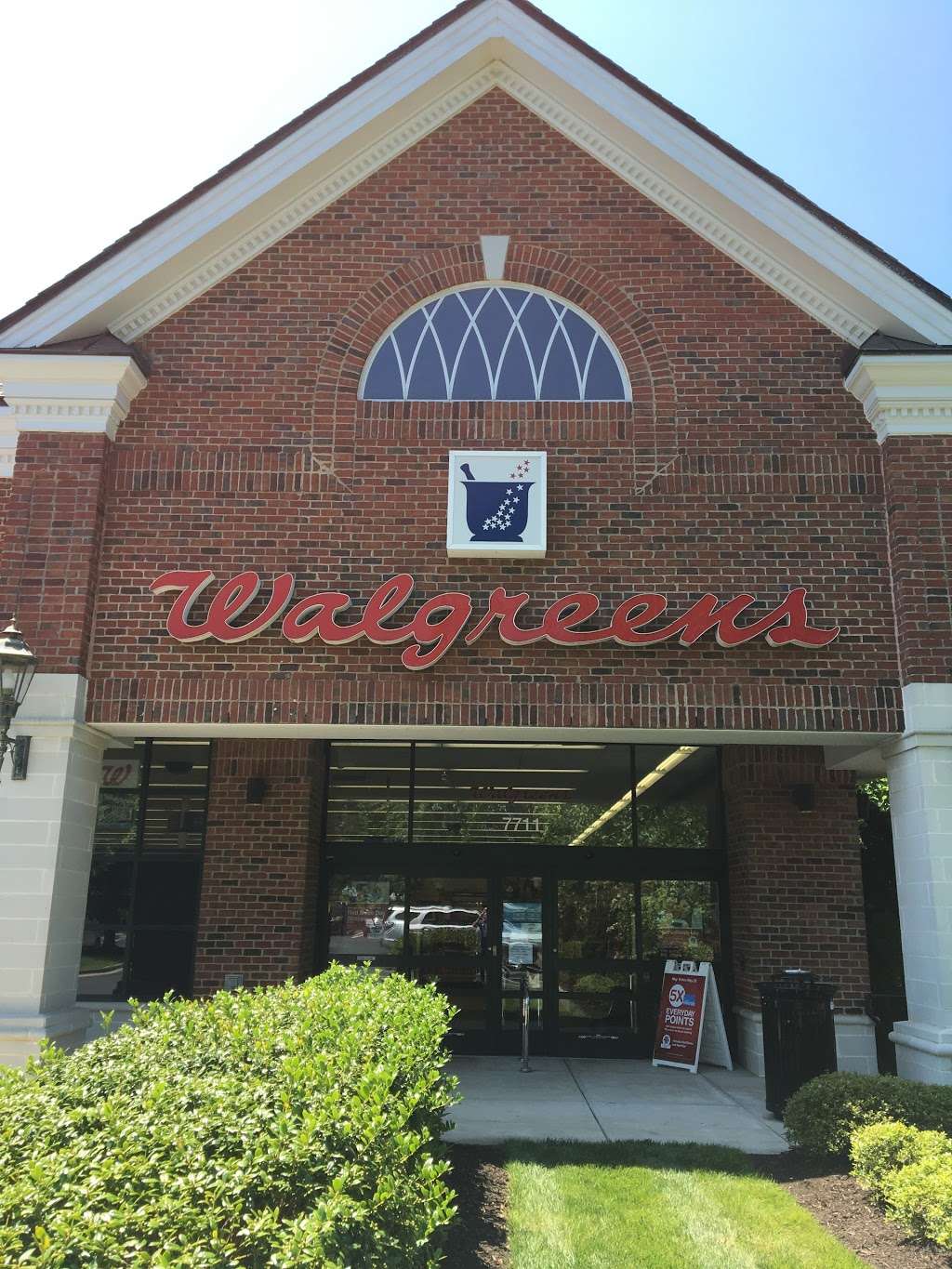 Walgreens | 7711 Colony Rd, Charlotte, NC 28226, USA | Phone: (704) 541-3773