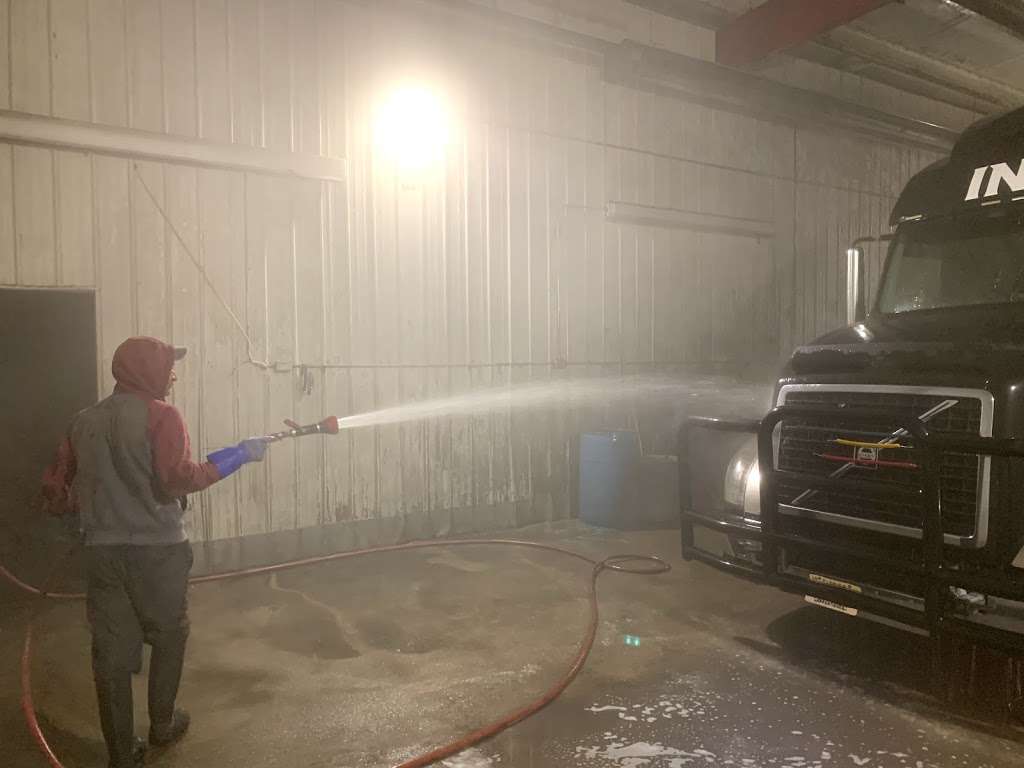 AAA Truckwash | 2 NW 8th St, Concordia, MO 64020, USA | Phone: (660) 463-0015