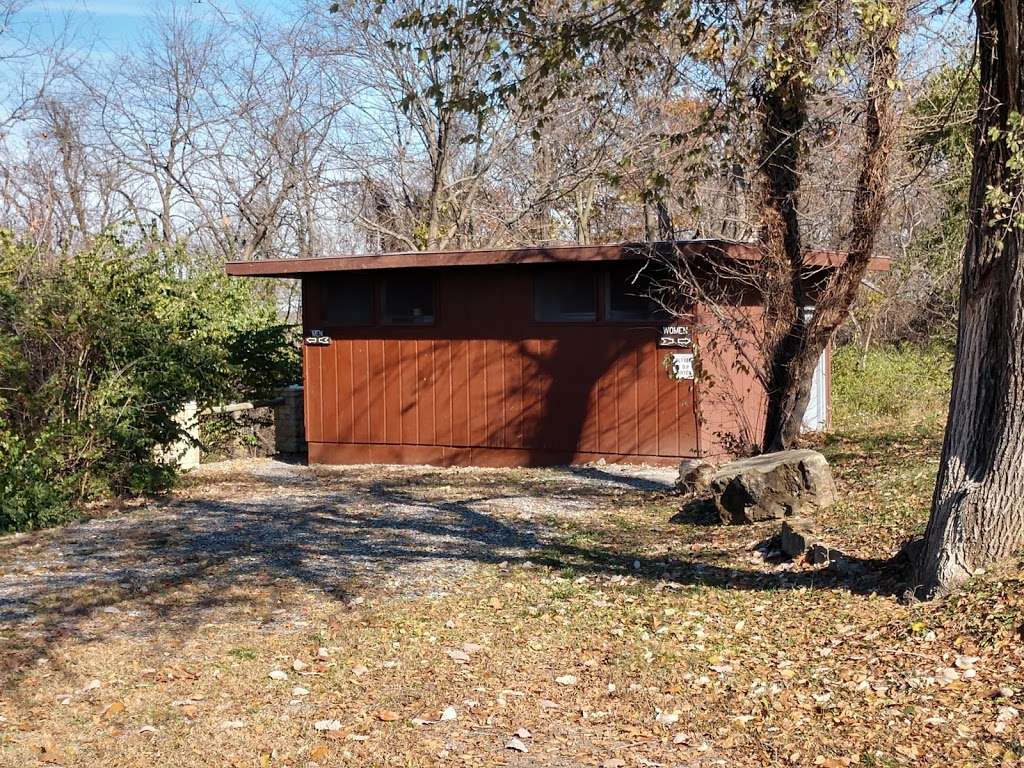 Wyandotte County Lake Shelter 11 | Kansas City, KS 66109