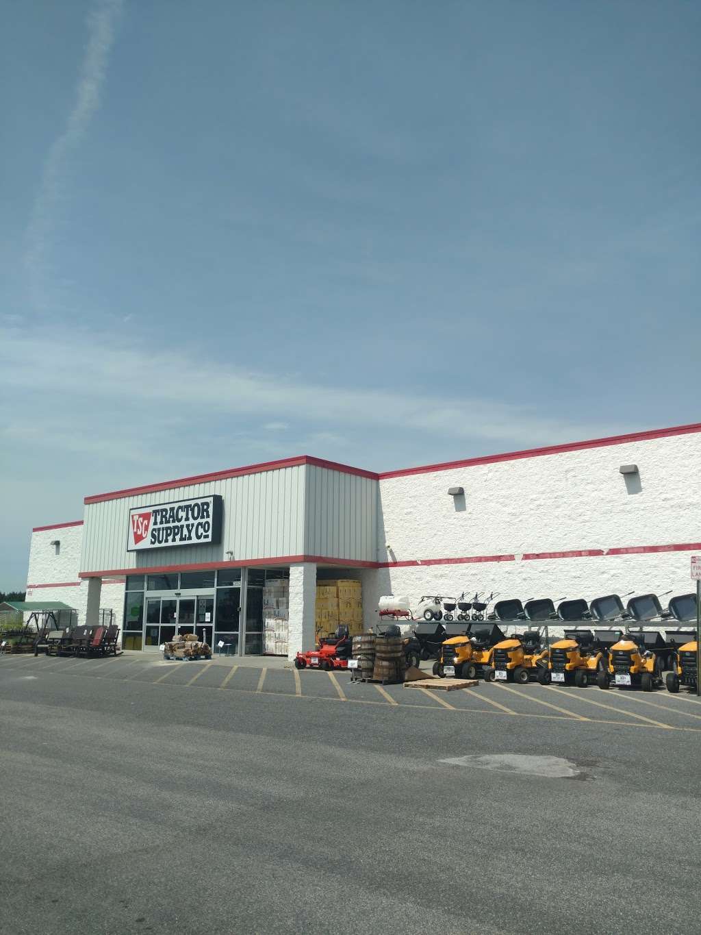 Tractor Supply Co. | 20952 Sussex Hwy, Seaford, DE 19973, USA | Phone: (302) 629-3627