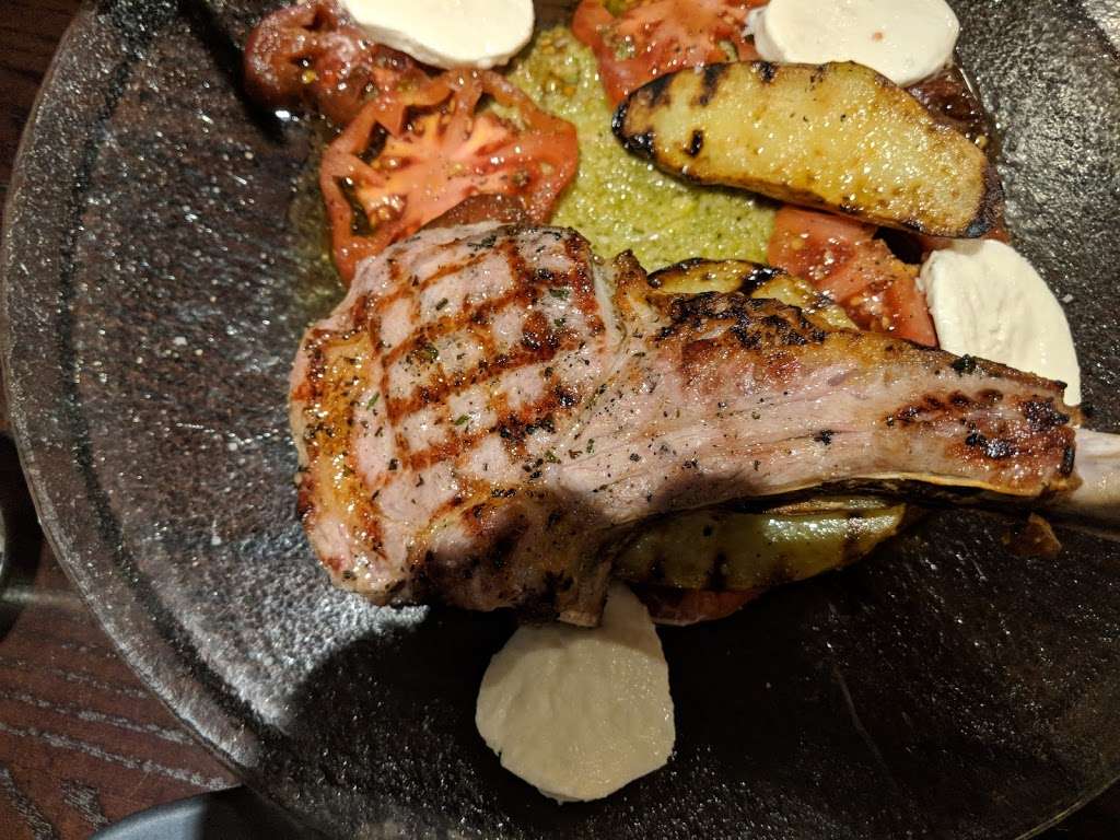 Fork & Bottle at The Desmond | 1 Liberty Blvd, Malvern, PA 19355, USA | Phone: (610) 296-7300
